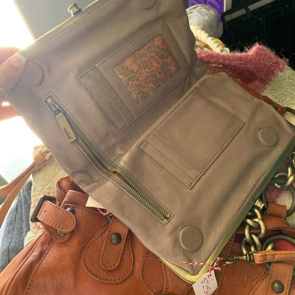 Bunch of purses! - Picture 3 of 6